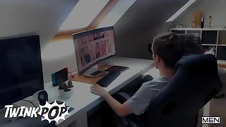 Callum And Cole Flip Fuck Often Other While Horny Stud Dante Colle Enjoys The Show - TWINKPOP